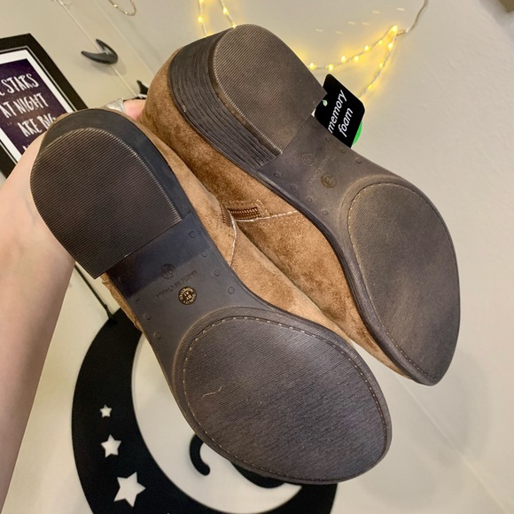 a.n.a Cognac Alford Ankle Boot size 9.5W - Picture 3 of 9